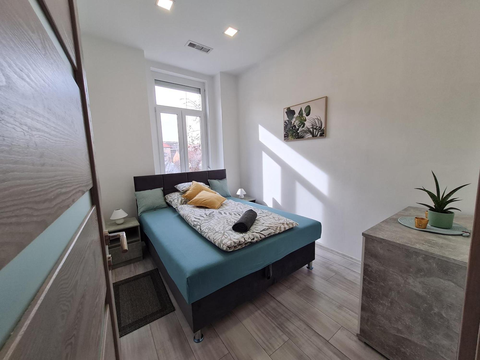 Napfeny Apartman Сегед Екстер'єр фото
